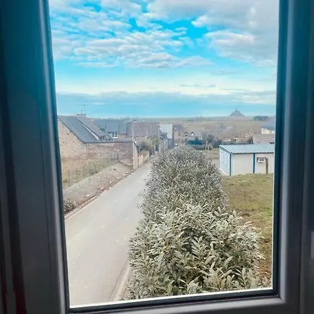 Maison 5 P, Face Mont St Michel Holiday home *