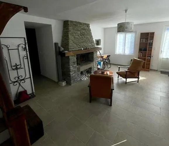 Maison 5 P, Face Mont St Michel Holiday home *