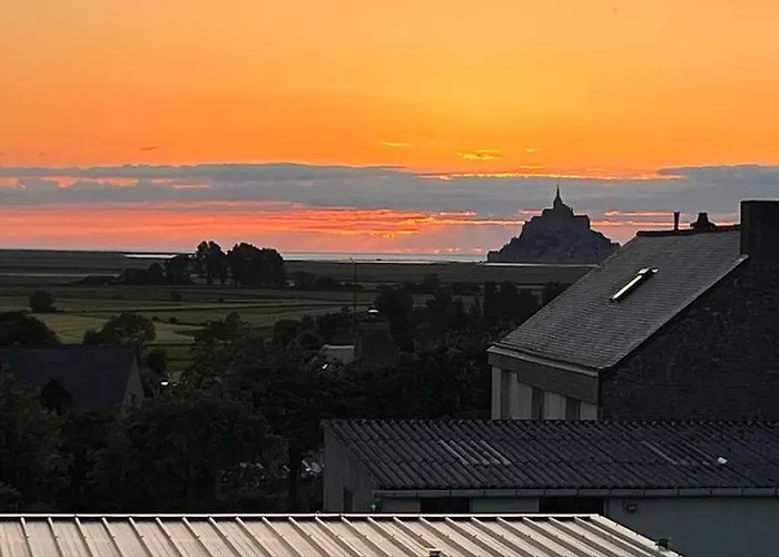 Maison 5 P, Face Mont St Michel Semesterbostad